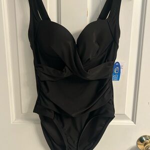 Elegant Wave Zone Black One-Piece Swimsuit